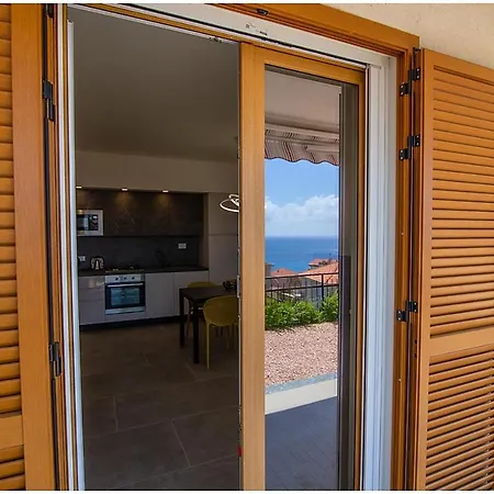 Casa Azzurra Vista Mare Costarainera